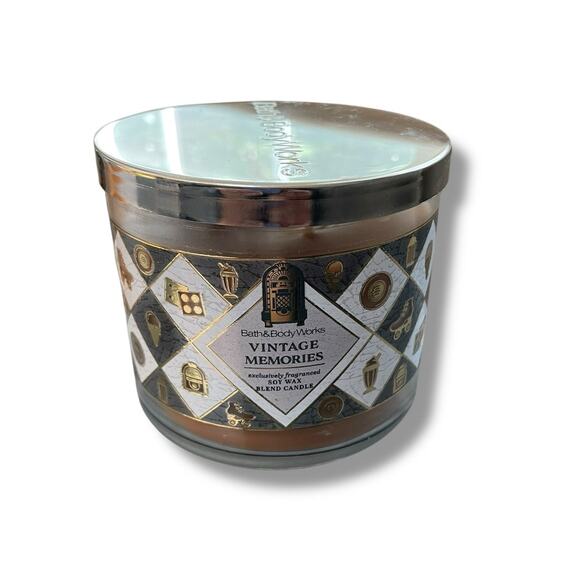 Bath & Body Works Vintage Memories 3 Wick Candle Sweet Cream Cinnamon 14.5 oz - Picture 9 of 12